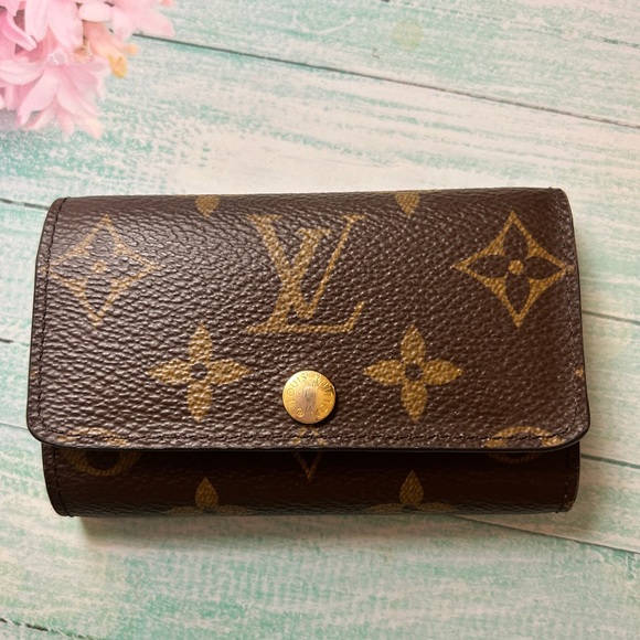 LV 6 key holder in monogram canvas - Picture 1 of 9